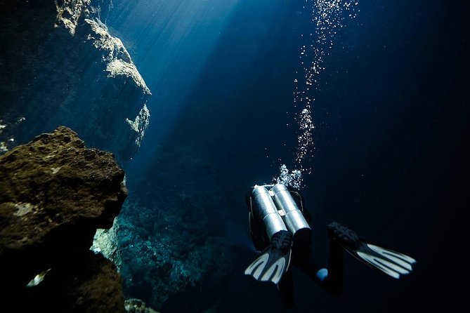 2 cenote divings (including one deep diving) for advanced divers in Tulum - Who should book this and who should skip it