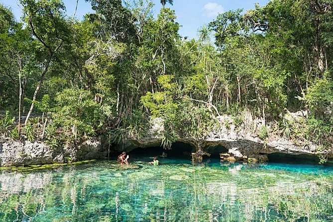 2 Cenotes Private Tour – VIP Adventure with Expert Guide - Dos Ojos lunch and park time: eat like you’re actually on vacation