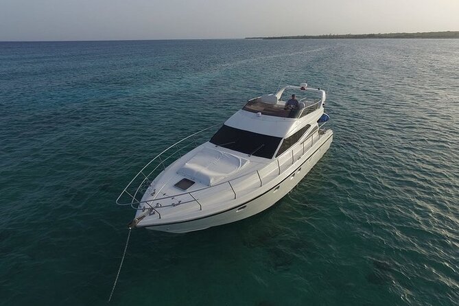 2 Hour Sunset - 47' Azimut, Tulum, Playa del Carmen, Riviera Maya - Unlimited Drinks and the Standard Bar Setup