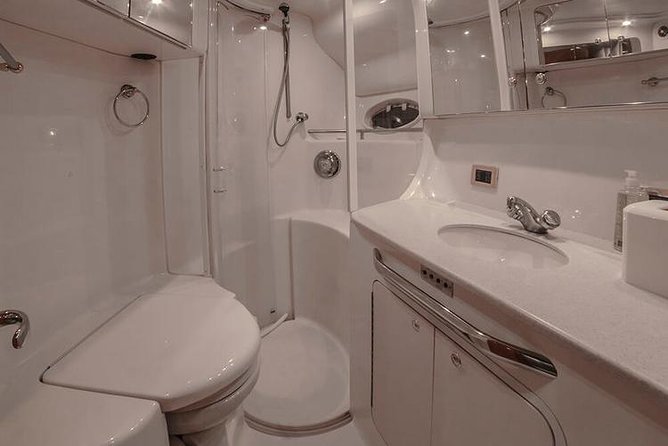 3 Hour Xpu-Ha - 51' Sea Ray Tulum, Playa del Carmen, Riviera Maya - How the last stretch works: returning to the marina