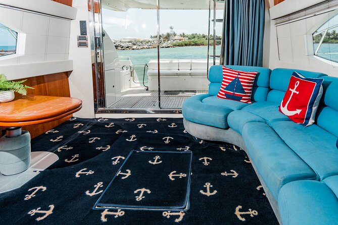 4 Hour 50' Azimut Yacht All-Inclusive in Tulum & Playa del Carmen - Ceviche and guacamole onboard: the lunch that makes the day feel complete