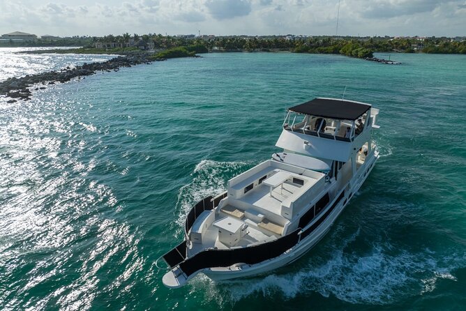 4 Hour - 72' Bruce Roberts, Tulum, Playa del Carmen, Riviera Maya - Price and Value: When $2,299 Makes Sense (and When It Doesn’t)