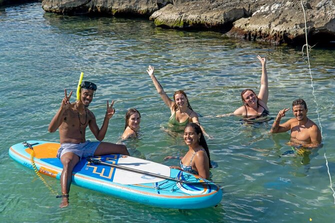 4 Hours - 53' Hatteras - Tulum, Playa Del Carmen, Riviera Maya - Alcohol rules and onboard etiquette (yes, they matter)