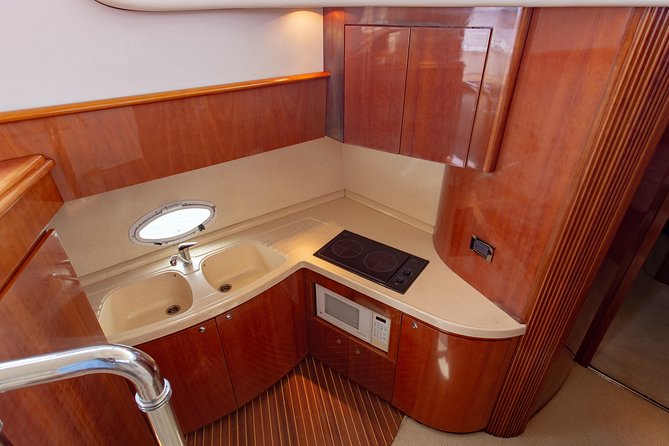 4H 42' Azimut Yacht All-Inclusive from Tulum & Playa del Carmen. - Homemade ceviche lunch: fresh, simple, and easy to work with