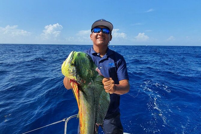 4H Luxury 44' Catamaran All-Inclusive in Tulum & Playa del Carmen - Onboard comfort: gear, towels, floats, and small conveniences