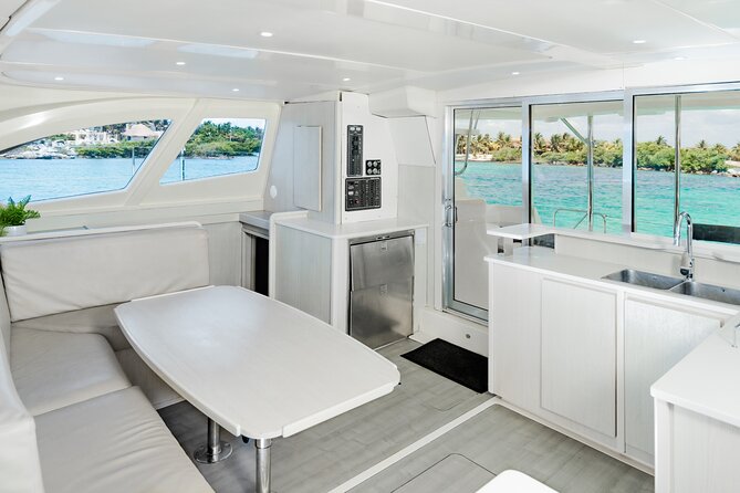 4H Luxury 44' Catamaran All-Inclusive in Tulum & Playa del Carmen - Booking timing and weather reality for a smooth sailing day
