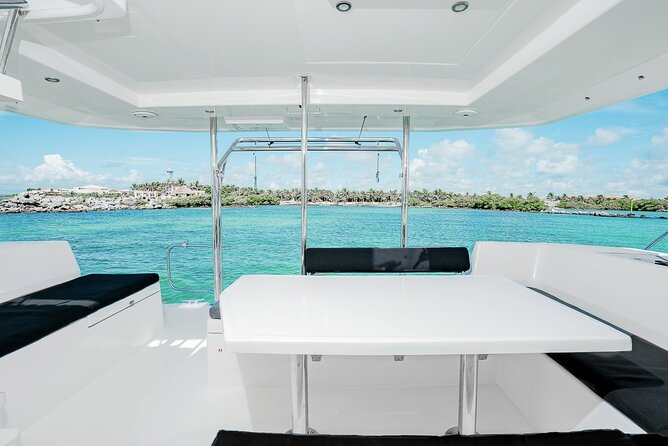 5-Hour 38'Luxury Catamaran All-Inclusive Tulum & Playa del Carmen - Who this catamaran charter suits best