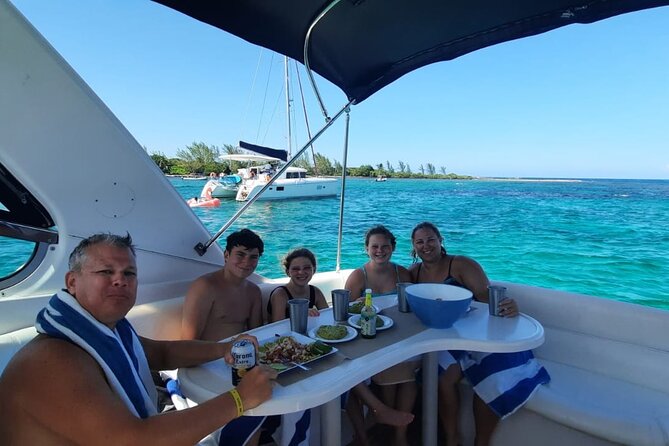 5-Hour Private 40' Yacht 2-Stop Tour to In-Ha reef with Food, Drinks & Snorkel - In-Ha reef: where calm water makes snorkeling easier