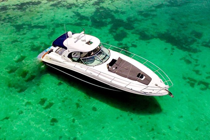 5-Hour Private 40' Yacht 2-Stop Tour to In-Ha reef with Food, Drinks & Snorkel - Price and value: what $1,631.58 per group buys you