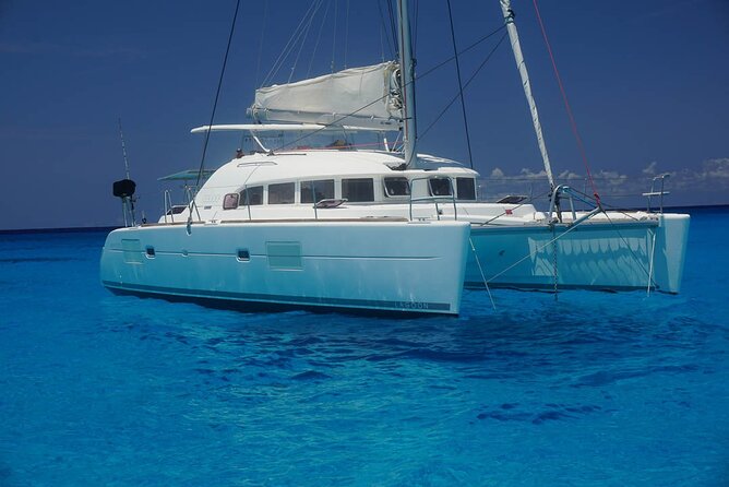 5H Private 40'Catamaran All-Inclusive in Tulum & Playa del Carmen - Towels, Snorkel Gear, and Restroom: Small Things That Keep the Day Relaxed