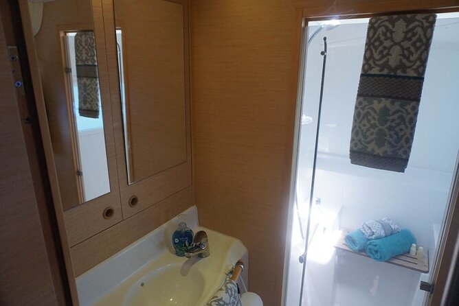 5H Private 40'Catamaran All-Inclusive in Tulum & Playa del Carmen - Crew Service and Safety Vibe: Why This Tour Feels Smooth