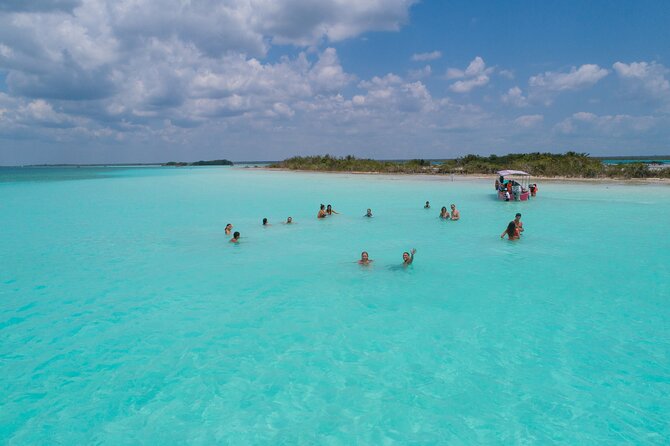 7 Colors Bacalar Lagoon Tour from Playa del Carmen & Tulum - Group size and how the day feels in a small group