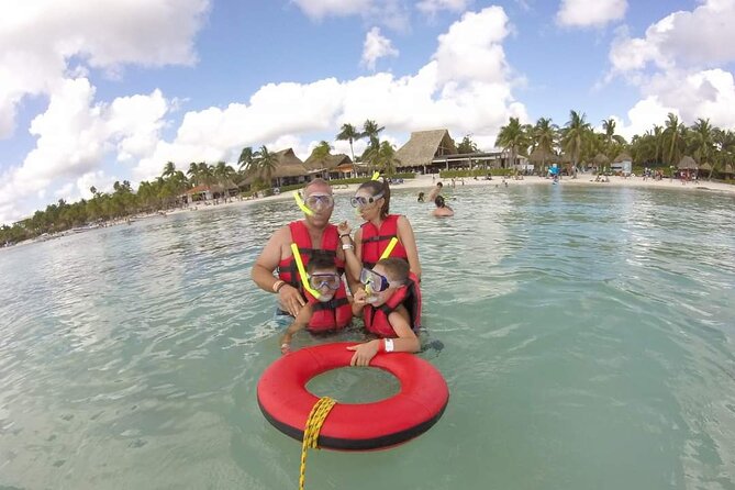 Akumal turtles sanctuary and go pro photos - Shore Snorkeling in Akumal Bay: The Seagrass Turtle Route