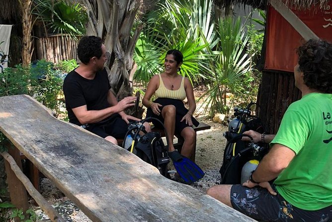 Amazing beginner dive in Tulum cenote (or refresher dive) - Casa Cenote: mangrove roots, light play, and that first real scene