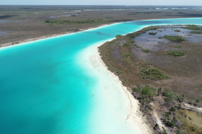 Bacalar Deluxe - Pontoon Tour (2–3 Hours) and Pirates Channel: Where Time Slows Down
