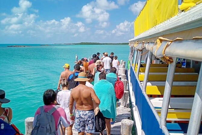 Catamaran Isla Mujeres Unlimited Departing from Playa del Carmen - Food and drinks: buffet lunch plus an open bar