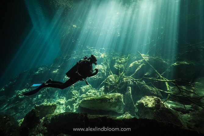 Cenotes 2-Day Scuba Diving Package in the Riviera Maya - Day Two: Cenote descents, cavern guiding, and the lamp-on strategy