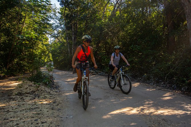 Cenotes trail jungle bike tour in Tulum with lunch - How the Tulum jungle bike route really plays out