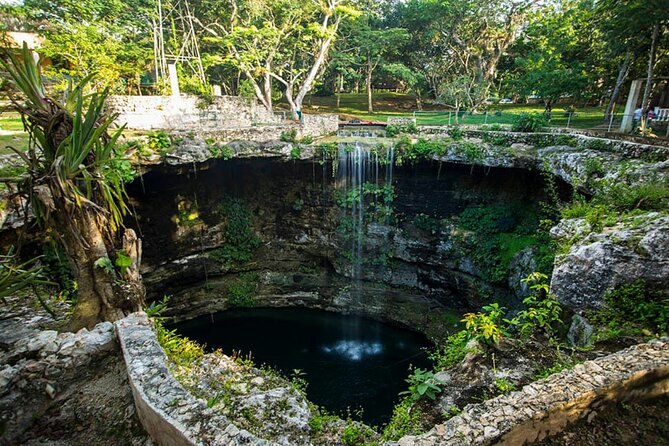 Chichen Itza and Cenote Full Day Tour from Playa del Carmen - Valladolid in 20 minutes: photos, sweets, and quick church time