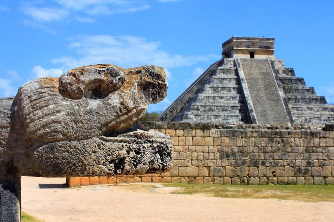 Chichen Itza Basic Tour: Sacred Cenote, Lunch, and Valladolid - Chichen Itza essentials: What to watch for during your 2-hour visit