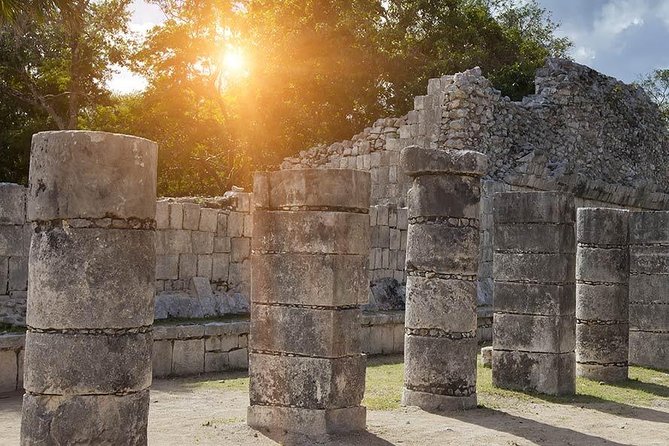 Chichen Itza ,Cenote Chichikan & Valladolid from Playa del Carmen - Valladolid on a tight schedule: church stop, park photos, and crafts