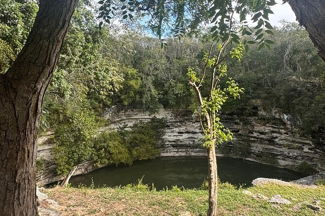 Chichén Itzá+Cenote+Food VIP: Your Exclusive, Private Journey - Chichén Itzá with a guide who keeps you moving (and learning)