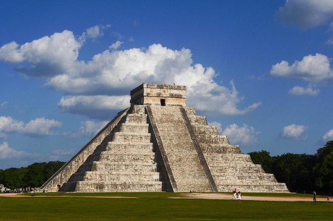 Chichen Itzá, Cenote Ik Kil, Valladolid Premium Reduced Group - Chichén Itzá With a Guide: The Stops That Matter
