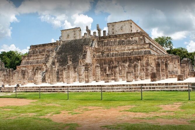 Chichen Itza Deluxe from Cancun to Playa del Carmen - Ik Kil cenote swim: how to make the hour count