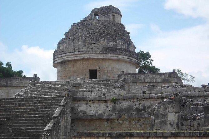 Chichen Itza Deluxe from Cancun to Playa del Carmen - Valladolid views on the way back: a quick colonial palate