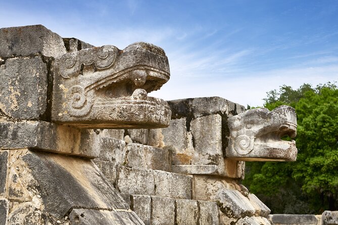 Chichen Itza Early access Tour, with private Cenote & Valladolid - Chichén Itzá with a guide: what to pay attention to