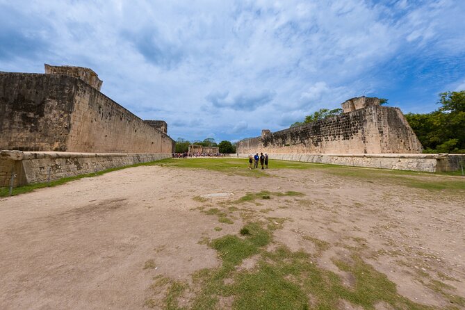 Chichen Itza & Ekbalam with Cenote swim from Playa del Carmen - Chichén Itzá: UNESCO wonders, guided facts, and a very focused visit