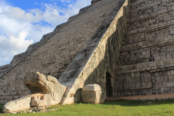 Chichen Itza Mayan Ruin & Chichikan Cenote only from Tulum - Chichén Itzá with a guide: what to pay attention to