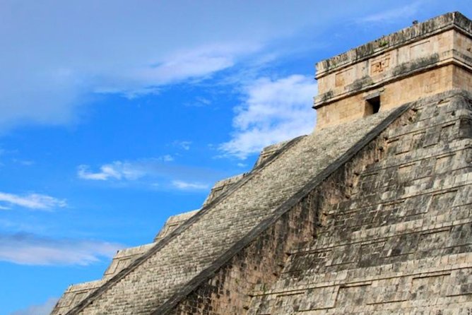 Chichen Itza the Mayan Wonder Tour from Cancun and Riviera Maya - Pacing, crowding, and English guidance: how to stay in control of your day