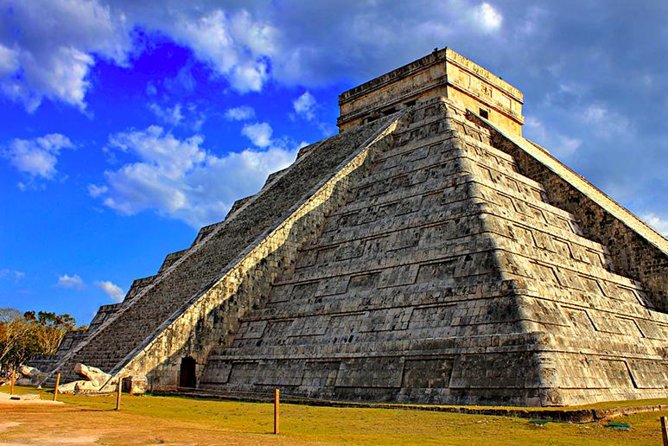 Chichen Itza the Original Tour from Cancun and Riviera Maya - Lunch buffet, heat management, and staying comfortable