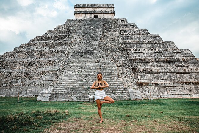 Chichen Itza VIP Private Tour – Skip-the-Line – Express - The heart of the day: your guided Chichen Itza walkthrough
