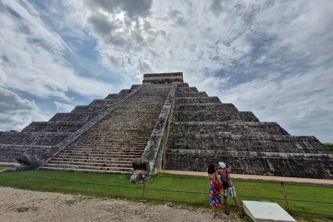 Chichenitza private tour and cenotes - Pickup in Playa del Carmen: how the tour starts cleanly
