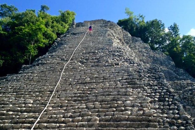 Coba Ruins and Punta Laguna Monkey Reserve Day Tour from Tulum - Lunch and the Human Touch: Guides Who Keep the Day Flowing
