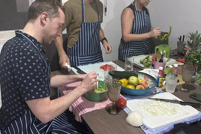 Cooking Class in Playa del Carmen: 9 Recipes & Bottomless Drinks - How the 4 hours tend to feel in a small group