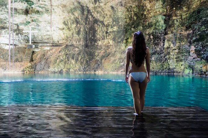 Deluxe adventure! 2 Sacred Cenotes, Chichen Itza and Valladolid from Tulum City - Cenote Ik kil: the classic cool-off with buffet fuel
