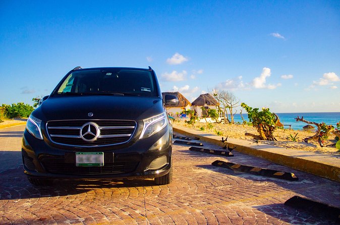 Departures in Mercedes Benz from Playa del Carmen to Cancun Airport - Should you book this Mercedes transfer from Playa del Carmen to Cancun Airport?
