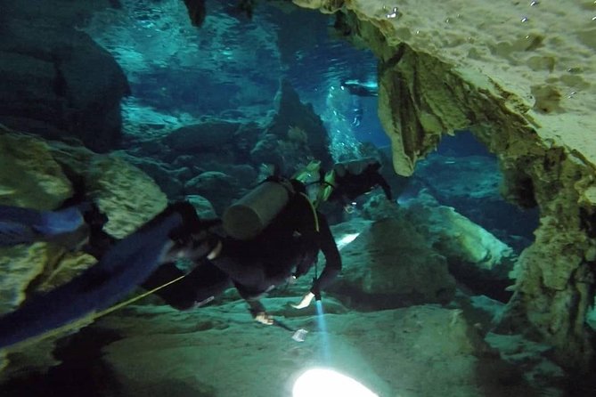Dos Ojos Cenote Cavern Dive- The Barbie Line and The Bat Cave - Dos Ojos Cenote: Barbie Line and Bat Cave, minus the guesswork