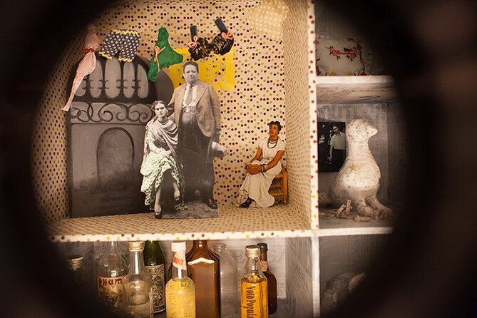 Entrance to the Frida Kahlo Museum in Riviera Maya - Replicas, models, and why there aren’t original works here
