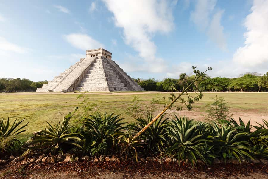 From Playa del Carmen: Tour to Chichén Itzá, Valladolid with Cenote and buffet - Costs and logistics that can change your final total