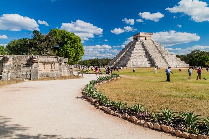 Full day Chichén Itzá Tour from Cancún and Riviera Maya - Getting There: Early Pickup, Meeting Points, and a Long Day
