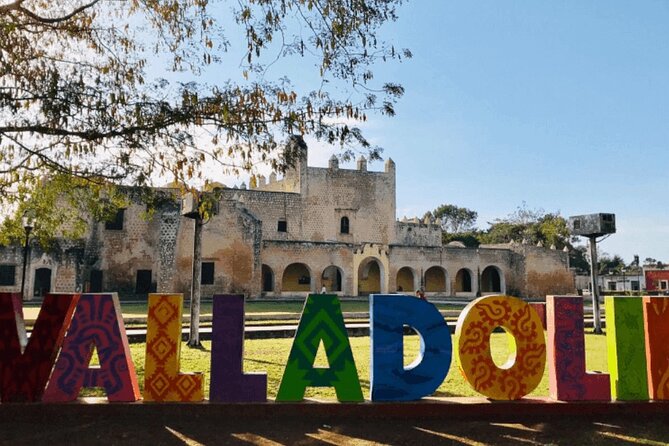 Full Day Guided Tour Chichen Itza + Cenote + Valladolid + Lunch! - Cenote San Lorenzo Oxman: swim time, life jackets, and what to expect