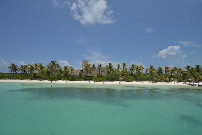 Isla Contoy & Isla Mujeres (from Playa del Carmen) - Isla Mujeres: One Hour in Town for Walks and Souvenirs