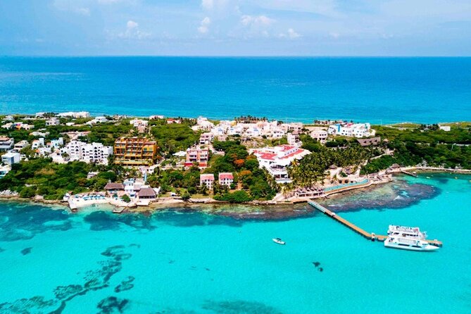 Isla Mujeres on luxury catamaran with snorkel, open bar and lunch - El Meco Snorkeling: Finger Sculptures and a Reef You Can Actually See