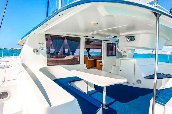 Isla Mujeres Sailing Adventure from Riviera Maya - Two hours in Isla Mujeres: downtown wandering plus Playa Norte time