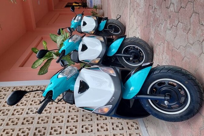 Italika D125 Private Scooter Rental in Tulum - Door-to-hotel scooter delivery in Tulum Centro