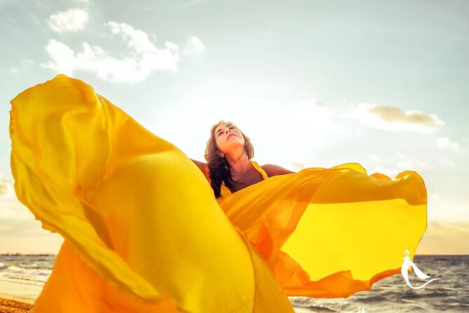 Luxurious Flying Dress Photoshoot in Riviera Maya - Video Call Check-In: When You Want Clarity Before the Beach